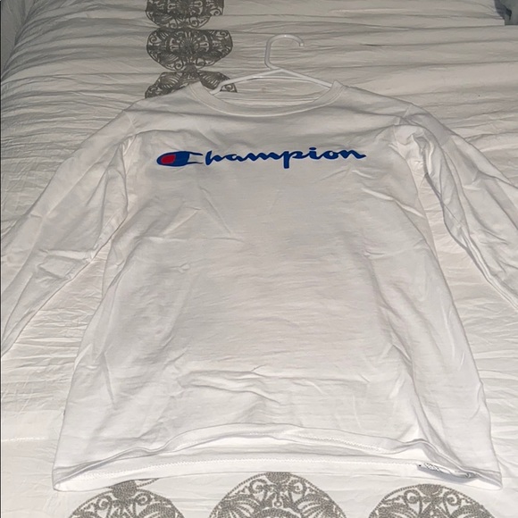 Champion Tops - Long Sleeve Champion shirt